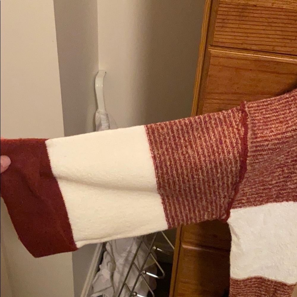 Sweater - Picture 2 of 4